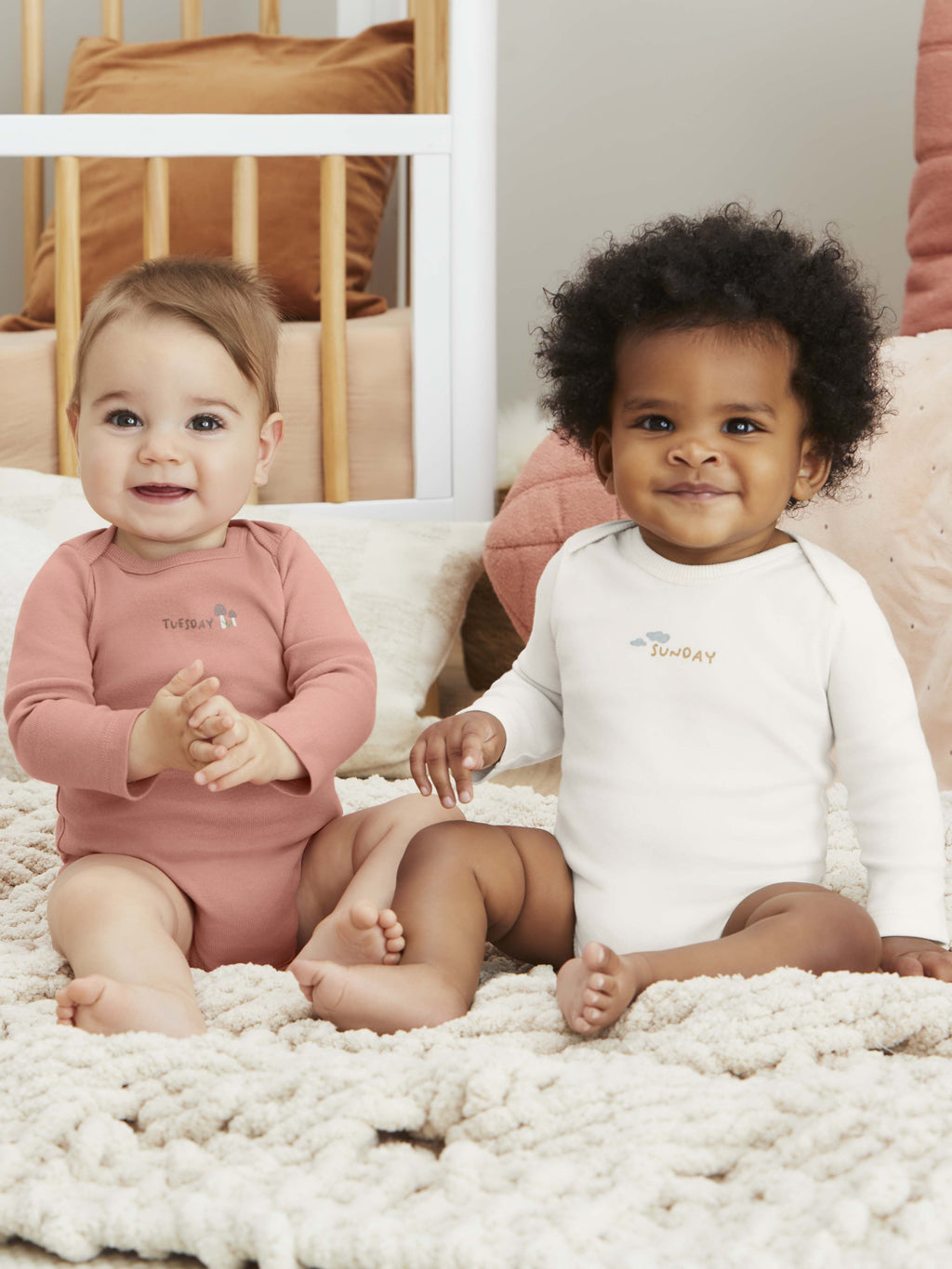 Bliss by Garanimals Baby Boys or Girls Cotton Days of the Week Bodysuits Set, 7-Piece, Sizes 0M-18M